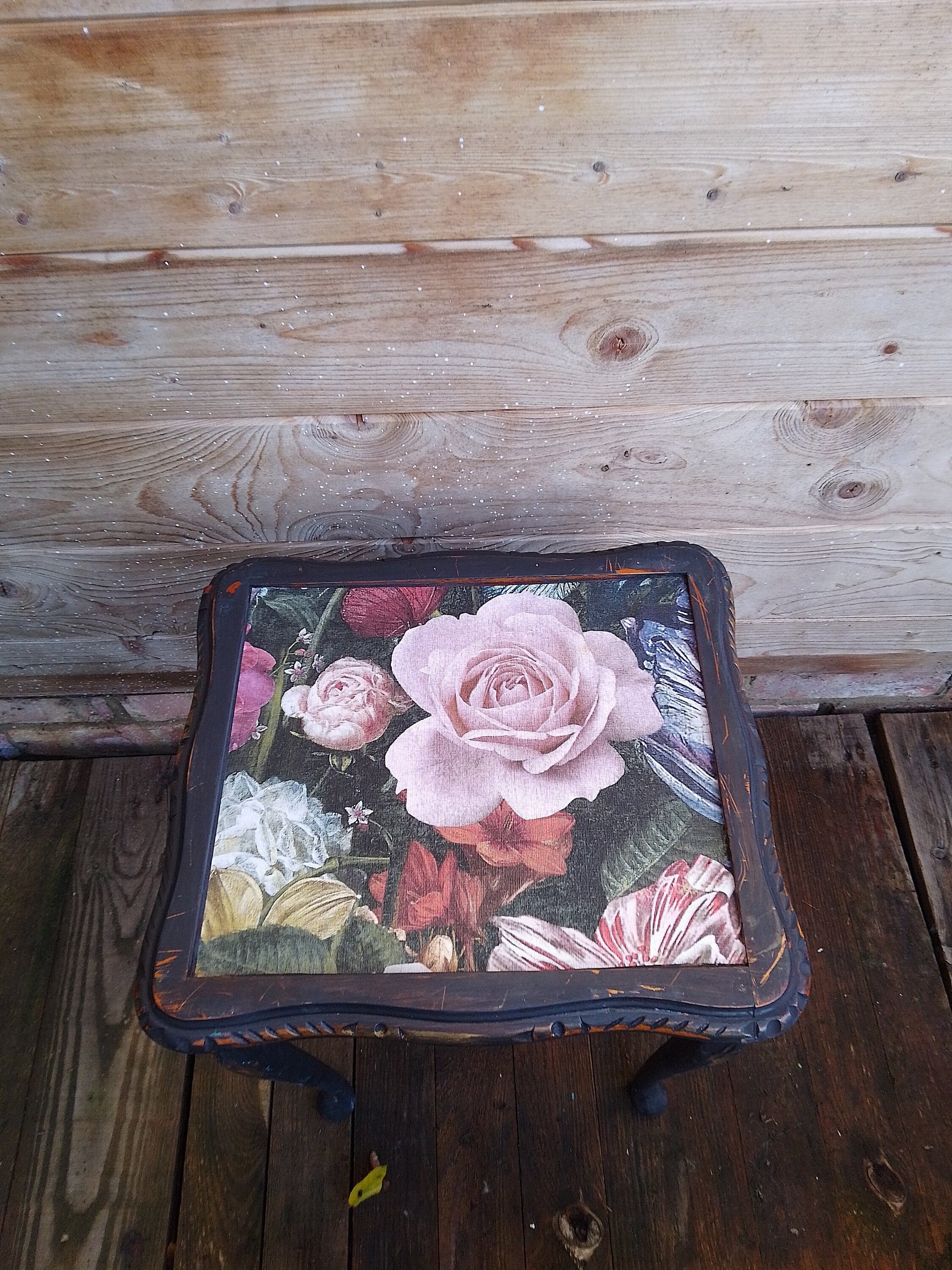 Small Nightshade side table